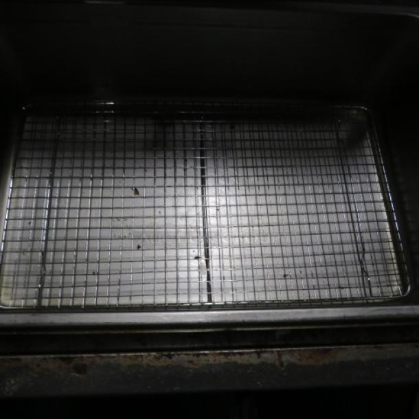 One Vulcan 2 Drawer Warmer. Model# VW2S. 120 Volt. 950 Watt. 27.5X25X20. $2378.00 - Image 3 of 3