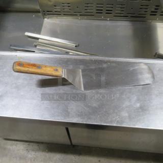 One Hamburger Turner.