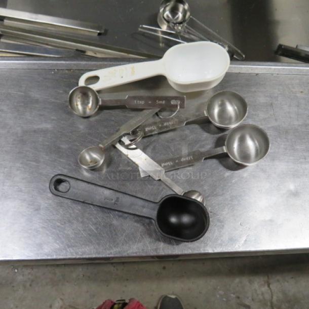 Assorted Measuring Spoons - Image 1 of 1