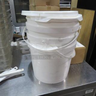 One Lot Of 3 Buckets With 2 Lids