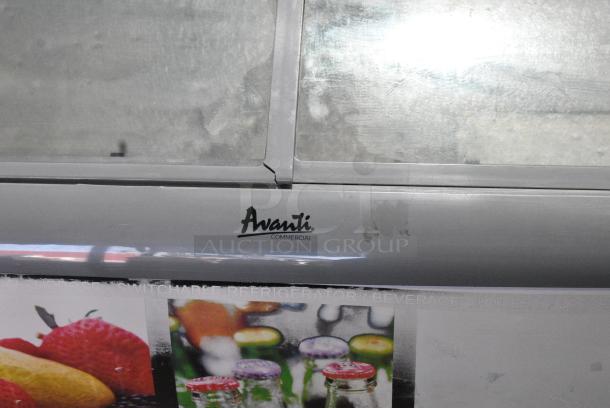2021 Avanti CFC836Q0WG Metal Commercial Chest Freezer Merchandiser. 115 Volts, 1 Phase. Tested and Working! - Image 2 of 6