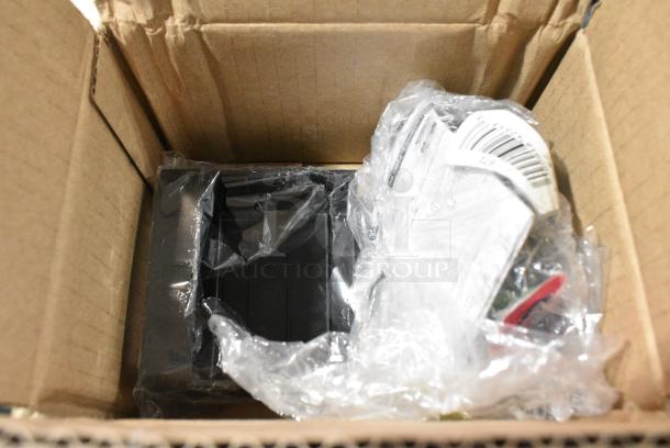 2 BRAND NEW SCRATCH AND DENT! Items Including 562BAGTGRN38180 Lavex Green Poly Bag Sealer Tape 0.38" x 180 Yards (9mm x 165m) - 16/Pack and Avantco 17815350 Temperature Control. 2 Times Your Bid! - Image 4 of 6