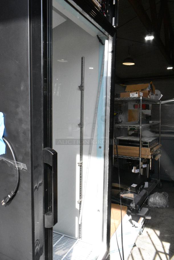 BRAND NEW SCRATCH AND DENT! 2023 Avantco Metal Commercial Single Door Reach In Cooler Merchandiser w/ Poly Coated Racks. 115 Volts, 1 Phase. Tested and Working! - Image 5 of 7