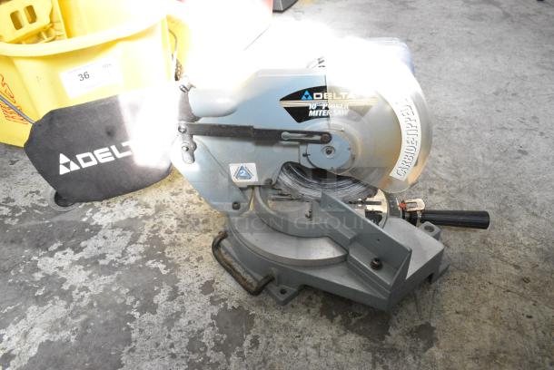 Delta 36-070 10" Power Miter Saw. 115 Volts, 1 Phase. Tested and Working! - Image 3 of 8