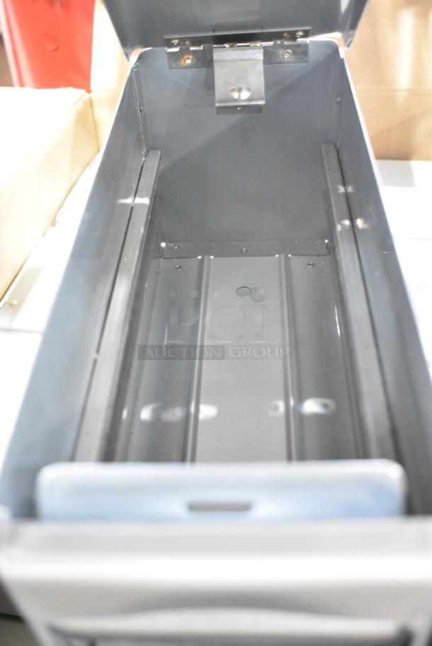 9 Metal Napkin Dispenser. 9 Times Your Bid! - Image 5 of 6