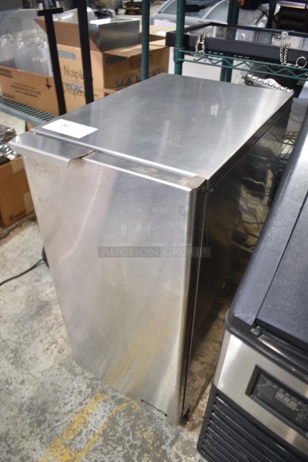 Hoshizaki C-100BAF Stainless Steel Commercial Undercounter Self Contained Ice Machine. 115-120 Volts, 1 Phase. - Image 3 of 7