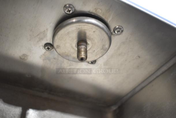 Vita-Mix Stainless Steel Commercial Countertop Drink Mixer. 115 Volts, 1 Phase. Tested and Powers On But Parts Do Not Move - Image 5 of 7