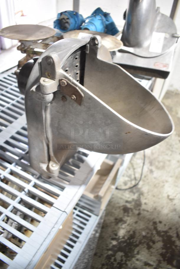Metal Commercial Pelican Head w/ Grating Blade. - Image 2 of 4