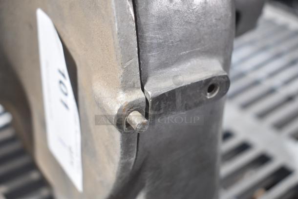 Metal Commercial Pelican Head w/ Grating Blade. - Image 3 of 4