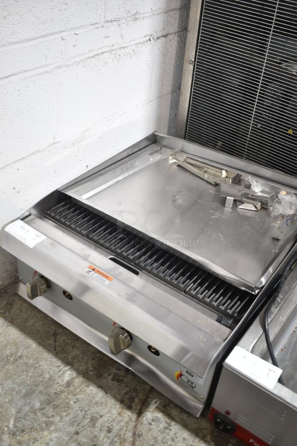 BRAND NEW SCRATCH AND DENT! Cooking Performance Group CPG 351CRCPG24NL Stainless Steel Commercial Countertop Natural Gas Powered Charbroiler Grill. 80,000 BTU. - Image 2 of 8
