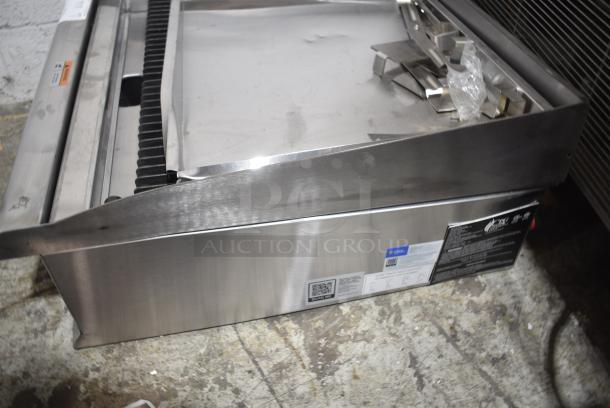 BRAND NEW SCRATCH AND DENT! Cooking Performance Group CPG 351CRCPG24NL Stainless Steel Commercial Countertop Natural Gas Powered Charbroiler Grill. 80,000 BTU. - Image 6 of 8