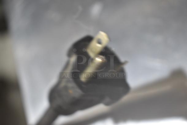 Waring WDG300 Stainless Steel Commercial Countertop Electric Powered Double Panini Press. 240 Volts, 1 Phase. - Image 5 of 5