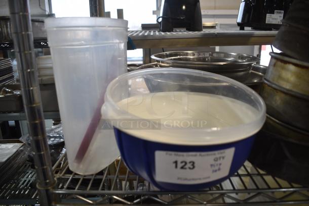 ALL ONE MONEY! Tier Lot of Various Items Including Metal Baking Pans and Muffin Pans - Image 2 of 6