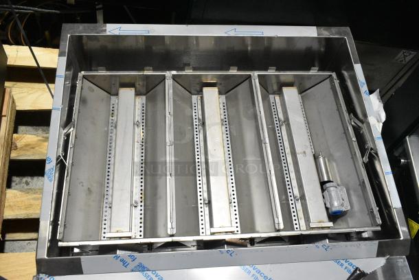 BRAND NEW SCRATCH AND DENT! Vulcan VTEC36-2 Stainless Steel Commercial Countertop Liquid Propane 36" Infrared Charbroiler - 66,000 BTU - Image 7 of 9