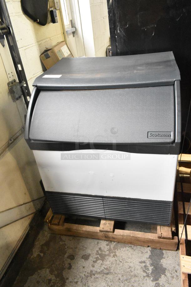 BRAND NEW SCRATCH AND DENT! 2024 Scotsman CU3030MA-1E Stainless Steel Commercial Prodigy Series 30" Air Cooled Undercounter Medium Cube Ice Machine - 313 lbs. 115 Volts, 1 Phase. - Image 2 of 8