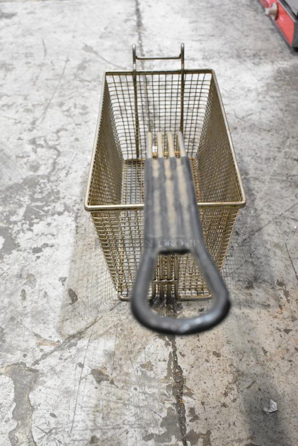 4 Metal Fry Baskets. 4 Times Your Bid! - Image 4 of 6