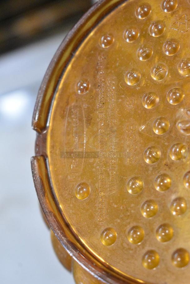 ALL ONE MONEY! Lot of Various Poly Pitchers. - Image 7 of 9