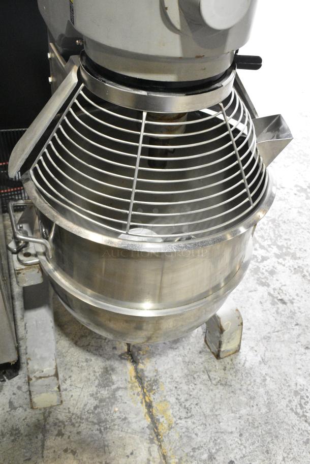 Globe SP60 Metal Commercial Floor Style 60 Quart Planetary Dough Mixer w/ Stainless Steel Mixing Bowl, Bowl Guard and Dough Hook Attachment. 220 Volts, 1 Phase. - Image 6 of 9