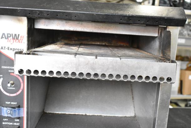 APW Wyott AT EXPRESS Metal Commercial Countertop Electric Powered Conveyor Oven. 120 Volts, 1 Phase. Tested and Working! - Image 5 of 7