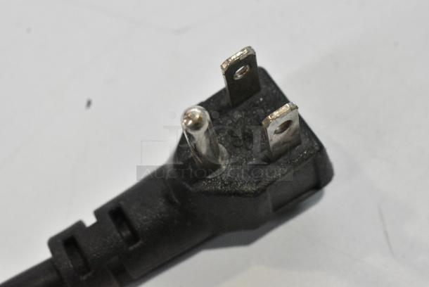 Coldline CF76 Metal Chest Freezer w/ 2 Hinge Lid. 115 Volts, 1 Phase. Tested and Powers On But Does Not Get Cold - Image 6 of 8