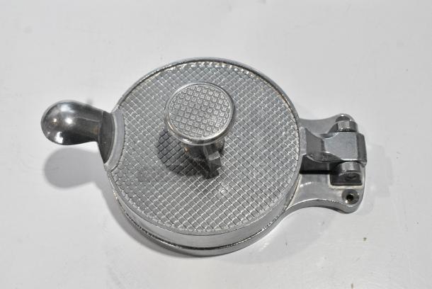 4 BRAND NEW SCRATCH AND DENT! Metal Manual Patty Press. 4 Times Your Bid! - Image 5 of 6