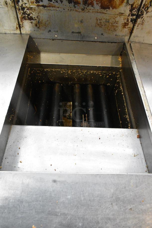 Pitco Frialator SSH60W Stainless Steel Commercial Natural Gas Powered 4 Bay Deep Fat Fryer w 6 Metal Fry Baskets on Commercial Casters.  100,000 BTU. - Image 8 of 16