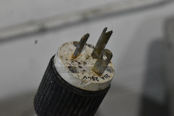 Alto Shaam Halo Heat Stainless Steel Commercial Cook N Hold Oven. 208/240 Volts, 1 Phase. - Image 7 of 9