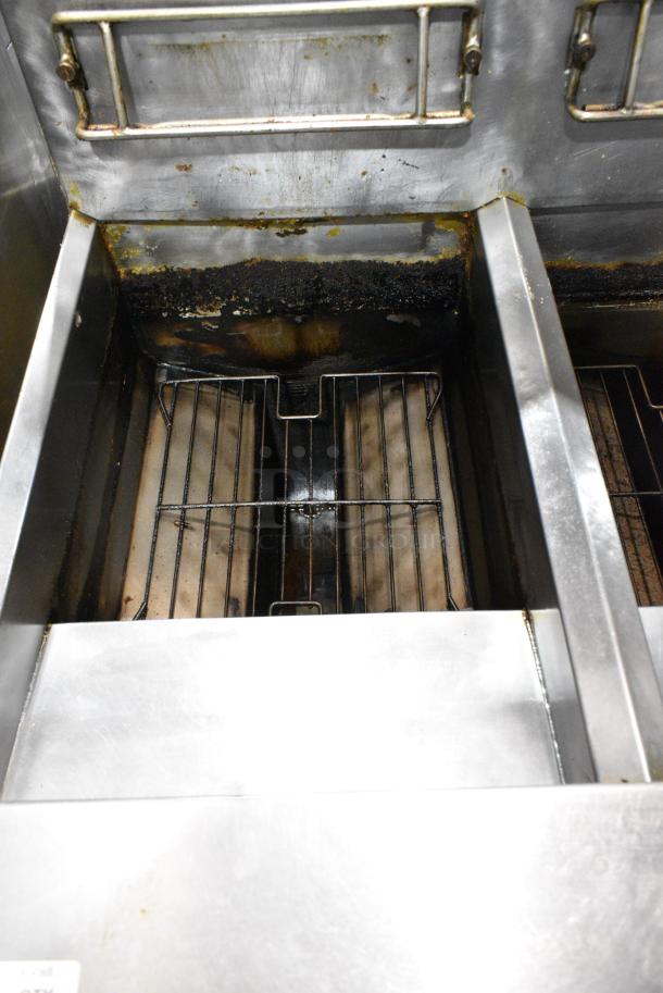 Frymaster FPPH255SD Stainless Steel Commercial Natural Gas Powered 2 Bay Deep Fat Fryer on Commercial Casters. 105,000 BTU. - Image 5 of 11