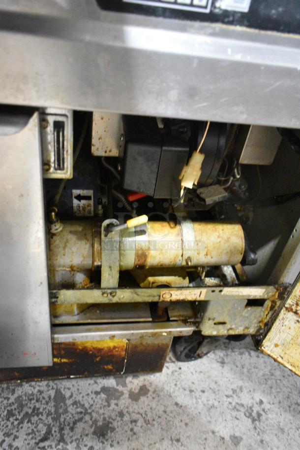 Frymaster FPPH255SD Stainless Steel Commercial Natural Gas Powered 2 Bay Deep Fat Fryer on Commercial Casters. 105,000 BTU. - Image 9 of 11