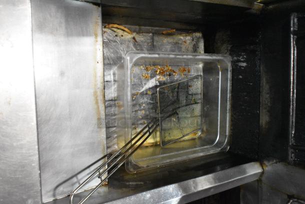 Frymaster FPPH255SD Stainless Steel Commercial Natural Gas Powered 2 Bay Deep Fat Fryer on Commercial Casters. 105,000 BTU. - Image 6 of 12