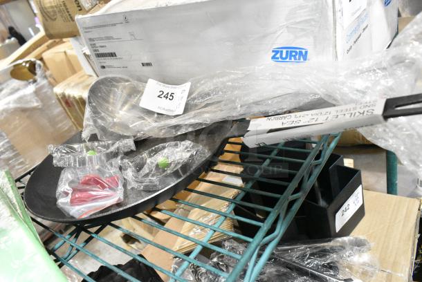 5 BRAND NEW SCRATCH AND DENT! Items Including Ladel, 2 Collars and Skillet. 5 Times Your Bid! - Image 2 of 7