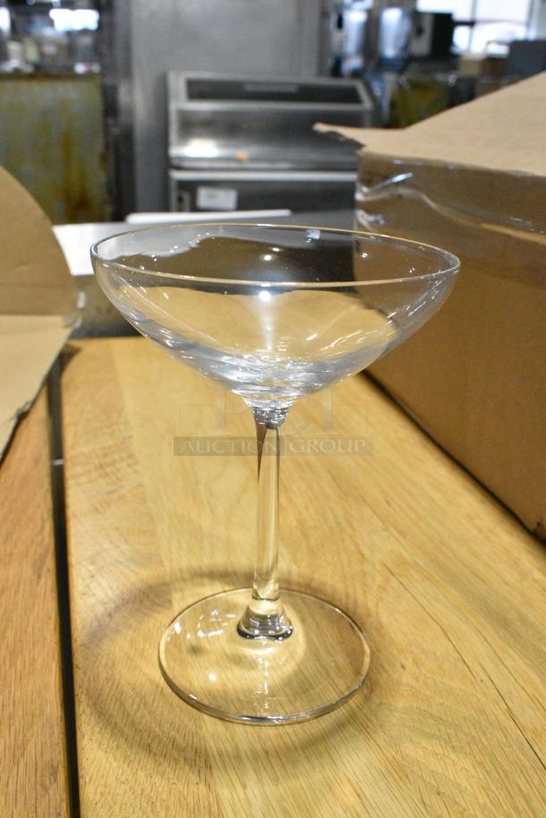 2 BRAND NEW SCRATCH AND DENT! Boxes of 12 Arcoroc V2761A Romeo 8 oz. Coupe Glass by Arc Cardinal. 2 Times Your Bid! - Image 1 of 4