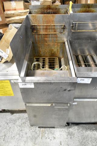 Dean SR42GN Stainless Steel Commercial Floor Style Natural Gas Powered Deep Fat Fryer w/ Splash Guard on Commercial Casters. 105,000 BTU.