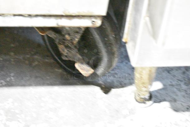 2016 Dean SR42GN Stainless Steel Commercial Floor Style Natural Gas Powered Deep Fat Fryer w/ Splash Guard on Commercial Casters. 105,000 BTU. - Image 3 of 6