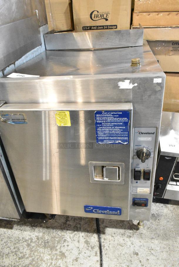 Cleveland 21CGA5 Stainless Steel Commercial Natural Gas Powered Single Deck Steam Cabinet. 70,000 BTU. - Image 2 of 8