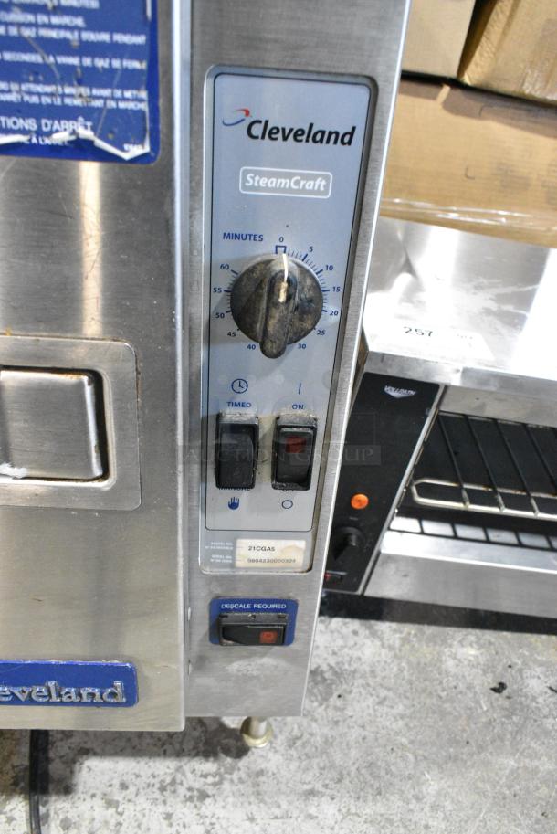 Cleveland 21CGA5 Stainless Steel Commercial Natural Gas Powered Single Deck Steam Cabinet. 70,000 BTU. - Image 4 of 8