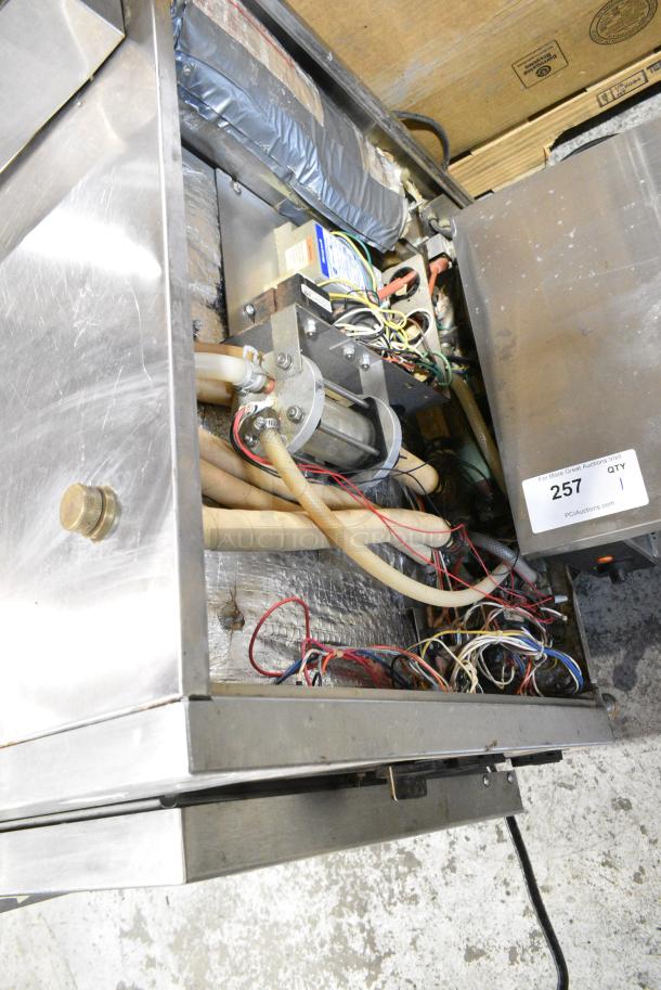 Cleveland 21CGA5 Stainless Steel Commercial Natural Gas Powered Single Deck Steam Cabinet. 70,000 BTU. - Image 6 of 8