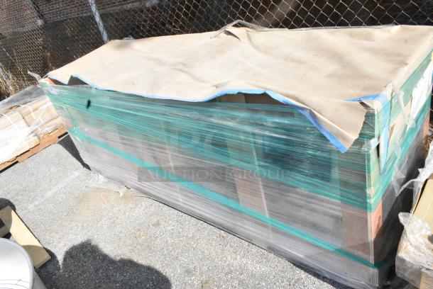 BRAND NEW IN CRATE! Regency 600DDTS384RT 16-Gauge 7' Soiled / Dirty Dish Table with 3-Compartment Sink - 16" x 20" x 14" Bowls - Right Drainboard. No Legs. - Image 2 of 4