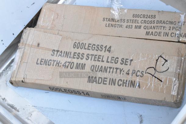 BRAND NEW SCRATCH AND DENT! Regency 600S12424 Regency 29" 16 Gauge Stainless Steel One Compartment Commercial Sink with Stainless Steel Legs and Cross Bracing - 24" x 24" x 14" Bowl. - Image 4 of 7