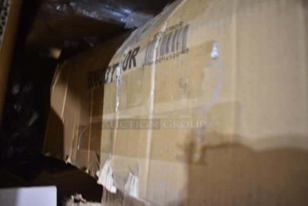 BRAND NEW SCRATCH AND DENT! Regency 600CDT60R 16 Gauge 5' Clean Dish Table - Right Drainboard - Image 3 of 4