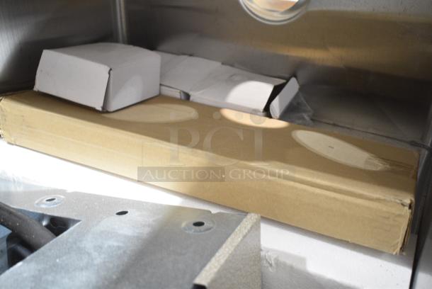 BRAND NEW SCRATCH AND DENT! Stainless Steel 3 Bay Sink. No Legs. - Image 3 of 3