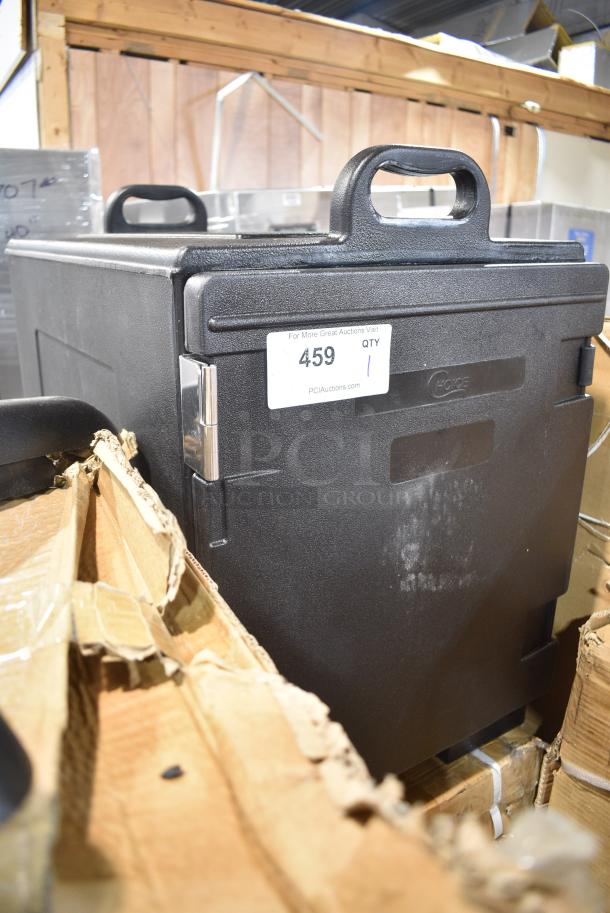 BRAND NEW SCRATCH AND DENT! Choice Black Poly Catering Case. - Image 2 of 3