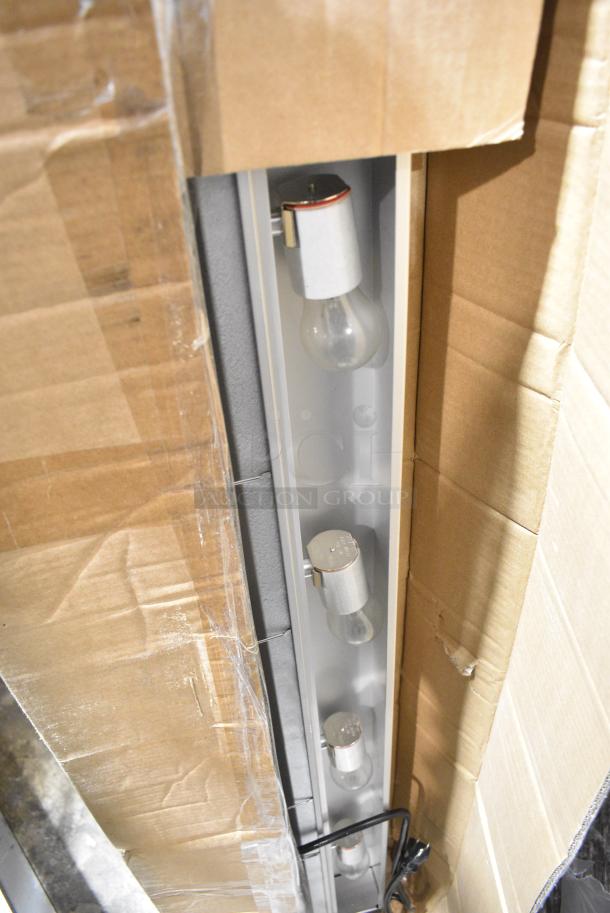 BRAND NEW SCRATCH AND DENT! ServIt 423SW48TLCPA 48" Lighted Strip Warmer with Single Toggle Control and Cord. 120 Volts, 1 Phase. - Image 2 of 5