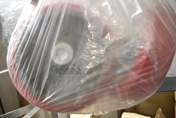 ALL ONE MONEY! Tier Lot of Various BRAND NEW SCRATCH AND DENT Items Including Poly Bins, Black Food Baskets and 25782PU Caster - Image 3 of 7