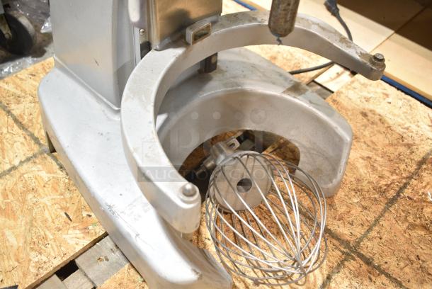 Hobart Legacy HL200 Metal Commercial Countertop 20 Quart Planetary Dough Mixer w/ Whisk Attachment. 100-120 Volts, 1 Phase. Tested and Does Not Power On - Image 3 of 6