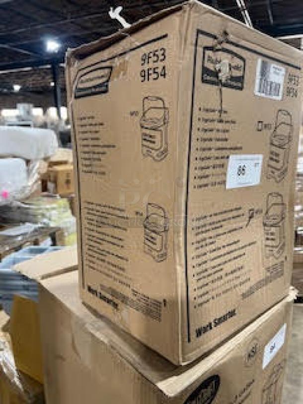 BRAND NEW! Rubbermaid Commercial Blue-Tint 5.5 Gal. Ice Tote! With Ergonomic Handle & Rear Bin Hook Adapter! Model: 9F54! - Image 4 of 5