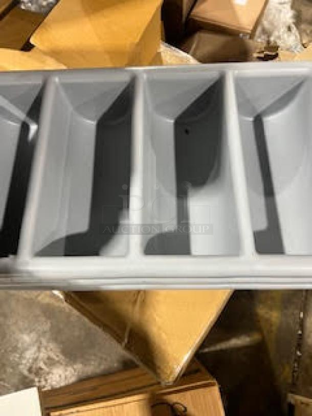 BRAND NEW! Rubbermaid Commercial Gray 4-Compartmnet Cutlery Organizing Bin! Model: FG336200GRAY! 4X Your Bid! - Image 5 of 6