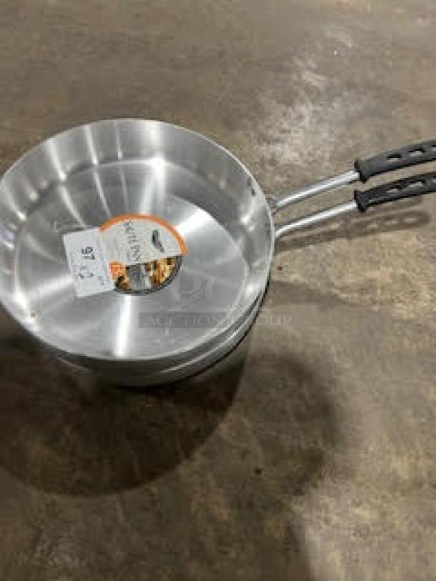 BRAND NEW! Vollrath Commercial 7.5" Aluminum Sauté Pan! With Black Silicone Handle! 2X Your Bid! - Image 4 of 5