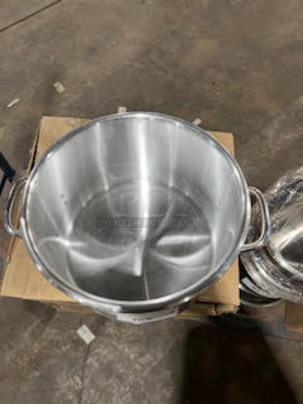 BRAND NEW! Vollrath Wear-Ever Series Commercial Aluminum Rolled Edge 14 Qt. Sauce Pot! With Handles! Model: 4332! - Image 3 of 6
