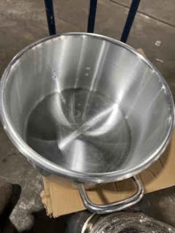 BRAND NEW! Vollrath Wear-Ever Series Commercial Aluminum Rolled Edge 14 Qt. Sauce Pot! With Handles! Model: 4332! - Image 4 of 6